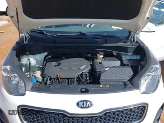 2019 Kia Sportage LX with VIN KNDPM3AC3K7536691, listed as a IAAI auction lot 41733413 with 77,095 mi miles. Bid and sale history available at carsss.com. Image 10.