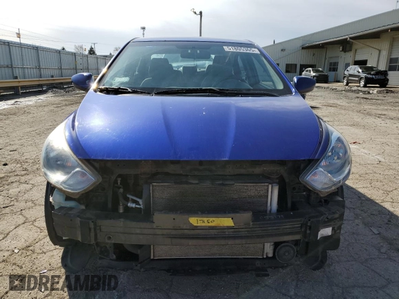 2012 Hyundai Accent GLS z VIN KMHCT4AE6CU183208, wystawiony jako Copart lot #51805365 z przebiegiem 118 061 mil mil oraz Szkody całkowita. Historia ofert i sprzedaży dostępna na DreamBid. Obrazek 5.