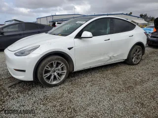2023 Tesla Model Y Long Range with VIN 7SAYGDEE8PA069783, listed as a Copart auction lot 44635395 with 34,823 mi miles and Salvage Title. Bid and sale history available at carsss.com. Image 1.