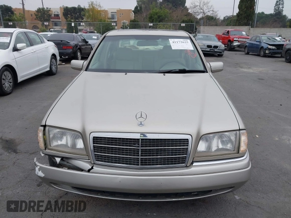 1995 Mercedes-Benz C with VIN WDBHA28E2SF191740, listed as a IAAI auction lot 41172625 with 331,540 mi miles. Bid and sale history available at carsss.com. Image 12.