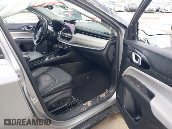 2022 Jeep Compass Limited z VIN 3C4NJDCB8NT115480, wystawiony jako IAAI lot #41677377 z przebiegiem 66 451 mil mil oraz . Historia ofert i sprzedaży dostępna na DreamBid. Obrazek 5.