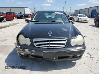 2003 Mercedes-Benz C 240 with VIN WDBRF61JX3F375295, listed as a Copart auction lot 60106075 with 153,767 mi miles and Salvage title. Bid and sale history available at DreamBid. Image 5.