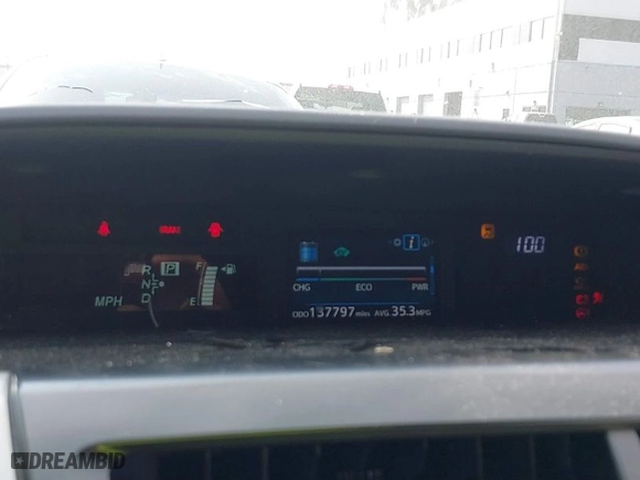 2015 Toyota Prius v Two with VIN JTDZN3EU4FJ040526, listed as a IAAI auction lot 41582274 with 137,797 mi miles. Bid and sale history available at carsss.com. Image 7.