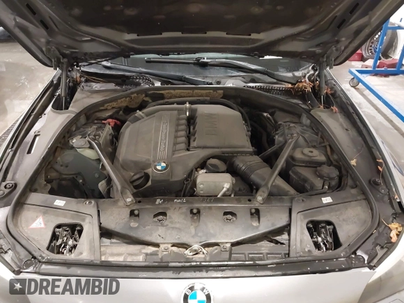 2014 BMW 5 Series 535i xDrive with VIN WBA5B3C56ED292646, listed as a IAAI auction lot 41925997 with 157,152 mi miles and . Bid and sale history available at carsss.com. Image 10.