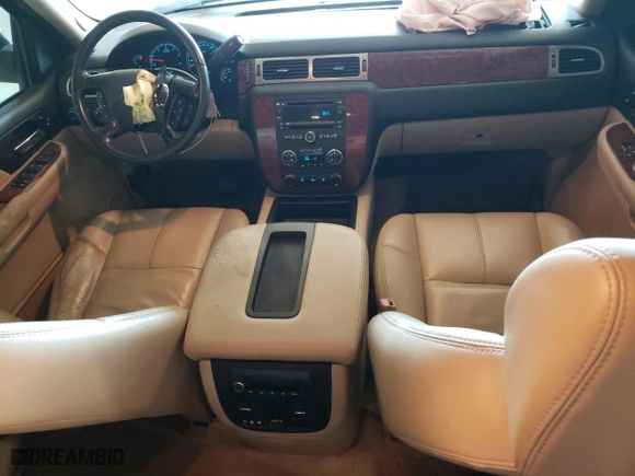 2007 Chevrolet Avalanche LT w/3LT with VIN 3GNFK12307G230975, listed as a Copart auction lot 68724584 with 190,397 mi miles and Salvage Title. Bid and sale history available at carsss.com. Image 8.