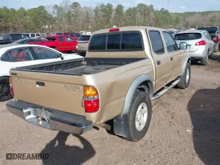 2002 Toyota Tacoma PreRunner with VIN 5TEGN92NX2Z891186, listed as a IAAI auction lot 41659978 with 305,294 mi miles. Bid and sale history available at carsss.com. Image 4.