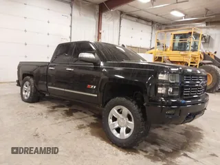 2015 Chevrolet Silverado 1500 LT with VIN 1GCVKREC2FZ363119, listed as a IAAI auction lot 41044463 with 169,253 mi miles. Bid and sale history available at carsss.com. Image 1.