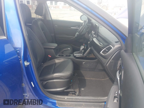 2022 Kia Seltos EX z VIN KNDERCAA8N7289826, wystawiony jako IAAI lot #39743322 z przebiegiem 34 187 mil mil oraz . Historia ofert i sprzedaży dostępna na DreamBid. Obrazek 5.