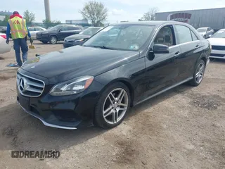 2014 Mercedes-Benz E 350 Luxury with VIN WDDHF8JB4EB029082, listed as a IAAI auction lot 42127782 with 147,193 mi miles and . Bid and sale history available at DreamBid. Image 2.