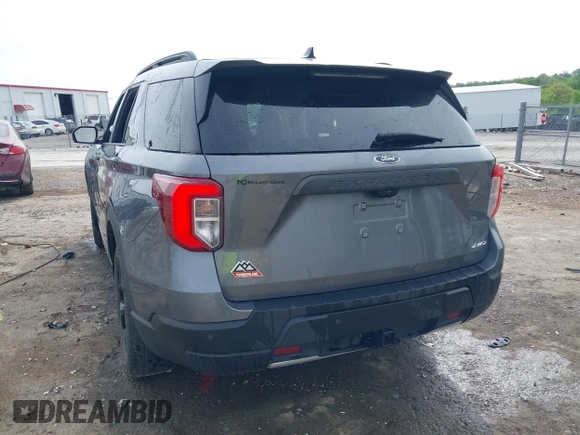 2023 Ford Explorer Timberline z VIN 1FMSK8JH1PGB87848, wystawiony jako IAAI lot #42099995 z przebiegiem 28 456 mil mil oraz . Historia ofert i sprzedaży dostępna na DreamBid. Obrazek 3.