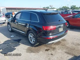 2019 Audi Q7 Premium Plus with VIN WA1LAAF73KD005199, listed as a IAAI auction lot 42525298 with 70,391 mi miles and . Bid and sale history available at DreamBid. Image 3.