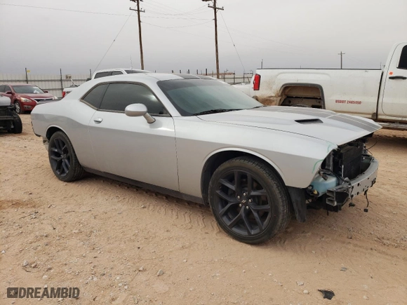 2020 Dodge Challenger SXT with VIN 2C3CDZAGXLH143298, listed as a Copart auction lot 44647385 with 61,562 mi miles and Salvage Title. Bid and sale history available at carsss.com. Image 4.