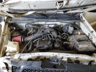 2005 Toyota Tacoma with VIN 5TEPX42N15Z059656, listed as a Copart auction lot 50154035 with 277,153 mi miles and Salvage Title. Bid and sale history available at carsss.com. Image 11.
