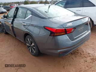 2019 Nissan Altima 2.5 SL with VIN 1N4BL4EV8KC205391, listed as a IAAI auction lot 41217649 with 80,748 mi miles. Bid and sale history available at carsss.com. Image 3.