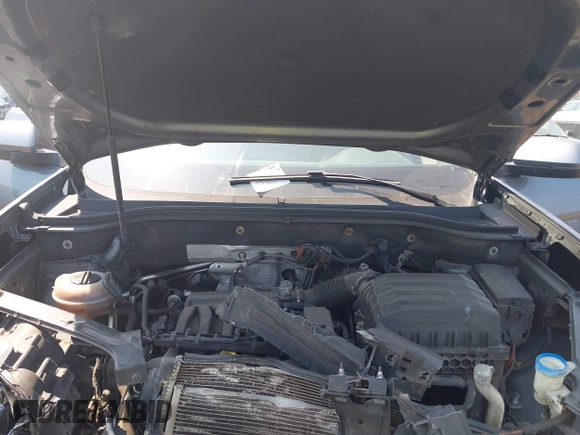 2018 Volkswagen Atlas SE with VIN 1V2KR2CA3JC504717, listed as a IAAI auction lot 42414174 with 105,909 mi miles and . Bid and sale history available at DreamBid. Image 10.