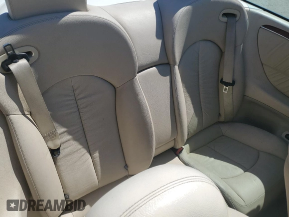 2008 Mercedes-Benz CLK-Class 3.5L with VIN WDBTK56F68T099528, listed as a Copart auction lot 71297684 with 182,127 mi miles and Salvage Title. Bid and sale history available at carsss.com. Image 10.