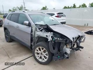 2018 Jeep Cherokee Latitude with VIN 1C4PJLCX7JD558850, listed as a IAAI auction lot 42199243 with 109,780 mi miles. Bid and sale history available at carsss.com. Image 1.