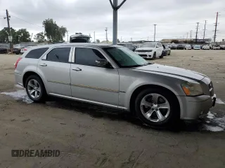 2006 Dodge Magnum R/T z VIN 2D4GV57236H147862, wystawiony jako Copart lot #72578874 z przebiegiem 89 818 mil mil oraz Szkoda całkowita • Salvage title. Historia ofert i sprzedaży dostępna na DreamBid. Obrazek 4.