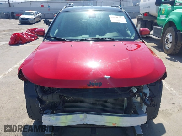 2021 Jeep Compass Altitude with VIN 3C4NJCBB3MT560039, listed as a IAAI auction lot 42536979 with 30,357 mi miles and . Bid and sale history available at DreamBid. Image 13.