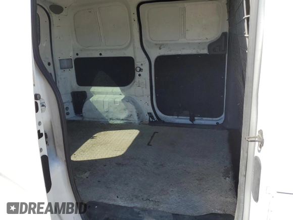 2014 Nissan NV200 SV с VIN 3N6CM0KN5EK698709, выставлен на аукционе Copart как лот 66416135 с пробегом 64 899 миль миль и Списание • Salvage title. История ставок и продаж доступна на DreamBid. Изображение 11.