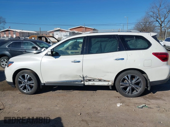 2018 Nissan Pathfinder SV with VIN 5N1DR2MN8JC618011, listed as a IAAI auction lot 41482884 with 113,915 mi miles. Bid and sale history available at carsss.com. Image 13.