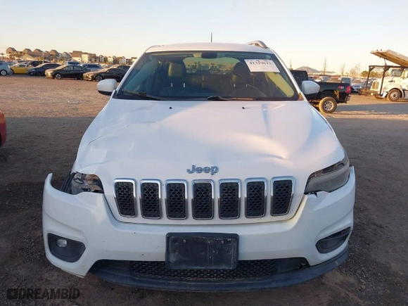 2019 Jeep Cherokee Latitude Plus with VIN 1C4PJLLB9KD184425, listed as a IAAI auction lot 41319613 with 144,964 mi miles. Bid and sale history available at carsss.com. Image 12.