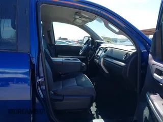 2015 Toyota Tundra SR5 z VIN 5TFEM5F16FX091122, wystawiony jako IAAI lot #41623318 z przebiegiem 178 557 mil mil oraz . Historia ofert i sprzedaży dostępna na DreamBid. Obrazek 5.