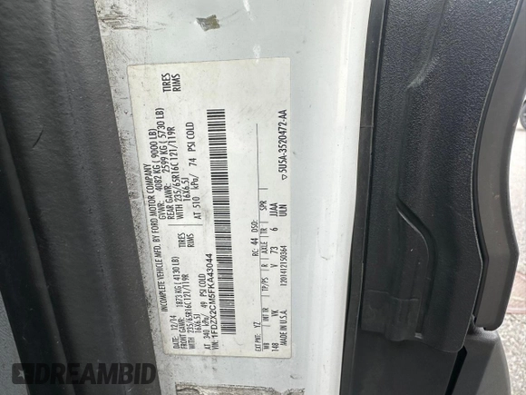2015 Ford Transit XL с VIN 1FDZX2CM5FKA43044, выставлен на аукционе Copart как лот 73170894 с пробегом 215 199 миль миль и Чистый • Clean title. История ставок и продаж доступна на DreamBid. Изображение 10.