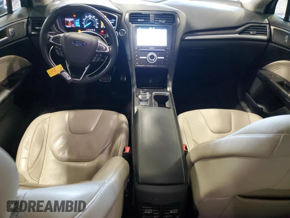 2017 Ford Fusion Titanium z VIN 3FA6P0D93HR303905, wystawiony jako Copart lot #63621745 z przebiegiem 120 249 mil mil oraz Szkoda całkowita • Salvage title. Historia ofert i sprzedaży dostępna na DreamBid. Obrazek 8.