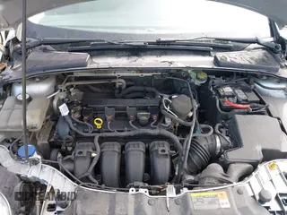 2013 Ford Focus SE with VIN 1FADP3K27DL203880, listed as a IAAI auction lot 41951733 with 131,880 mi miles. Bid and sale history available at carsss.com. Image 10.