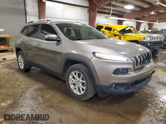 2017 Jeep Cherokee Latitude with VIN 1C4PJMCBXHW529027, listed as a Copart auction lot 53612745 with 101,417 mi miles and Salvage title. Bid and sale history available at DreamBid. Image 4.