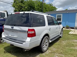 2017 Ford Expedition Limited with VIN 1FMJU1KT8HEA12008, listed as a Copart auction lot 61261115 with 46,620 mi miles and Clean title. Bid and sale history available at DreamBid. Image 4.