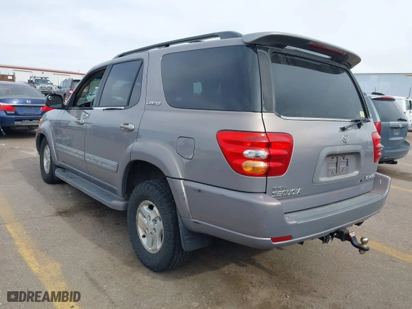 2001 Toyota Sequoia Limited with VIN 5TDBT48AX1S001532, listed as a IAAI auction lot 41543630 with 212,640 mi miles. Bid and sale history available at carsss.com. Image 3.
