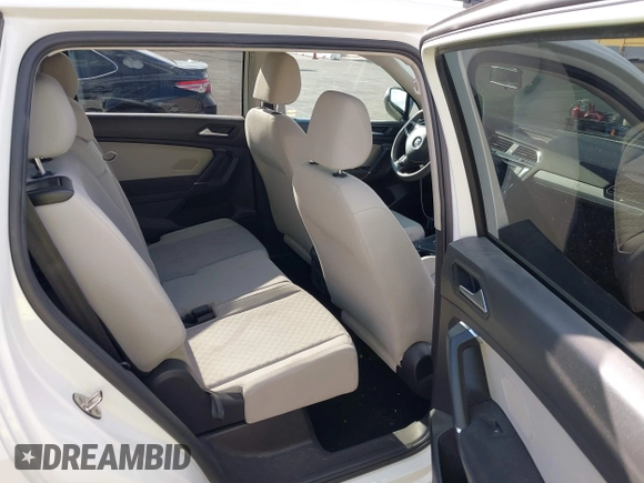 2020 Volkswagen Tiguan S with VIN 3VV1B7AXXLM036994, listed as a IAAI auction lot 42643035 with 62,676 mi miles and . Bid and sale history available at DreamBid. Image 8.