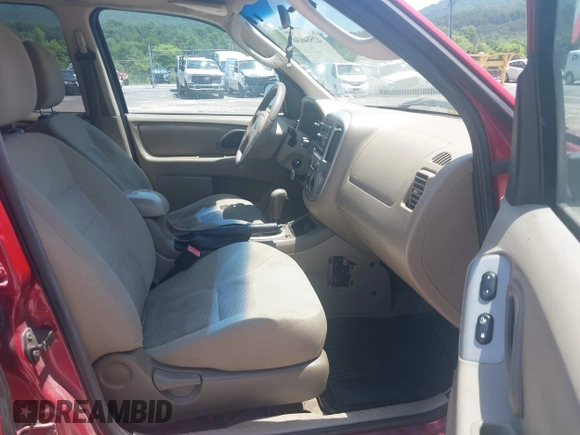 2006 Ford Escape XLT with VIN 1FMCU03156KC06607, listed as a IAAI auction lot 42564636 with 183,896 mi miles and . Bid and sale history available at DreamBid. Image 5.
