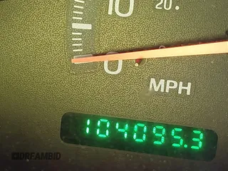2000 Ford F-150 XL with VIN 1FTRX17L7YKA59717, listed as a IAAI auction lot 40887691 with 104,095 mi miles. Bid and sale history available at carsss.com. Image 7.