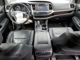 2015 Toyota Highlander Hybrid Limited with VIN 5TDDCRFH0FS009944, listed as a Copart auction lot 71665924 with 151,013 mi miles and Salvage Title. Bid and sale history available at carsss.com. Image 8.