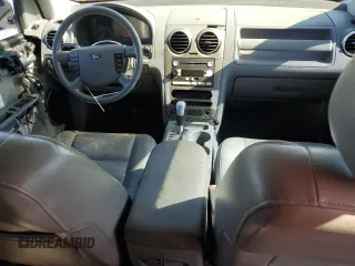 2005 Ford Freestyle SEL with VIN 1FMZK021X5GA32651, listed as a Copart auction lot 62632635 with Not provided miles and Salvage title. Bid and sale history available at DreamBid. Image 8.