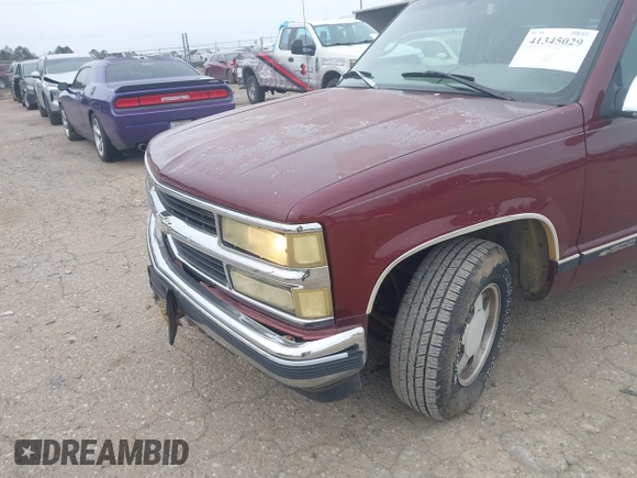 1999 Chevrolet Suburban with VIN 3GNEC16R5XG114890, listed as a IAAI auction lot 41345029 with 274,687 mi miles. Bid and sale history available at carsss.com. Image 13.