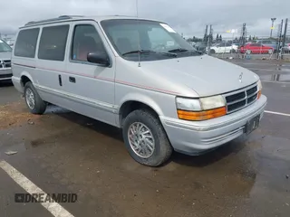 1993 Dodge Caravan Grand SE z VIN 1B4GH44R7PX729957, wystawiony jako IAAI lot #41932278 z przebiegiem 176 577 mil mil oraz . Historia ofert i sprzedaży dostępna na DreamBid. Obrazek 1.