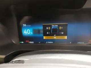 2022 Ford F-150 Lightning Pro с VIN 1FT6W1EV2NWG01661, выставлен на аукционе IAAI как лот 41785750 с пробегом 21 156 миль миль и . История ставок и продаж доступна на DreamBid. Изображение 18.
