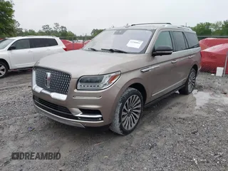 2018 Lincoln Navigator Reserve z VIN 5LMJJ2LT5JEL12492, wystawiony jako IAAI lot #42208861 z przebiegiem 186 337 mil mil oraz . Historia ofert i sprzedaży dostępna na DreamBid. Obrazek 18.
