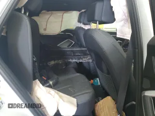 2025 Audi Q3 S line Premium z VIN WA1DECF37S1004205, wystawiony jako Copart lot #58781785 z przebiegiem Nie podano mil oraz Szkoda całkowita • Salvage title. Historia ofert i sprzedaży dostępna na DreamBid. Obrazek 11.