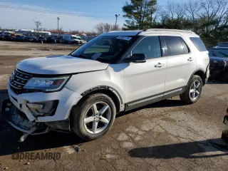 2017 Ford Explorer XLT with VIN 1FM5K8D81HGC53017, listed as a Copart auction lot 43862175 with 210,363 mi miles and Salvage Title. Bid and sale history available at carsss.com. Image 1.