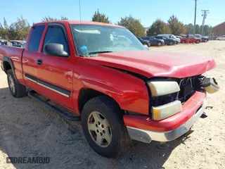 2006 Chevrolet Silverado 1500 LT2 with VIN 1GCEK19B56Z218062, listed as a IAAI auction lot 41699683 with 290,252 mi miles. Bid and sale history available at carsss.com. Image 1.