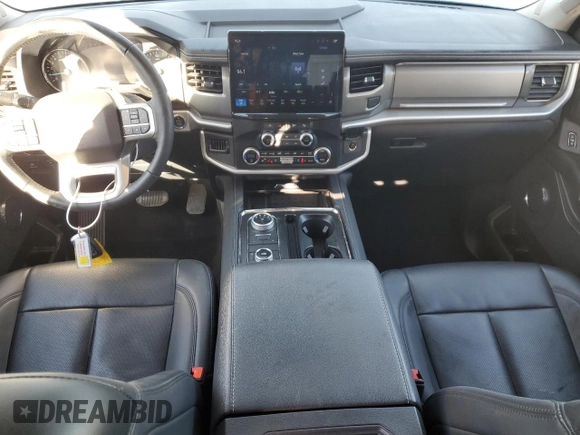 2024 Ford Expedition Max XLT with VIN 1FMJK1J83REA32266, listed as a Copart auction lot 47216965 with 26,177 mi miles and Clean Title. Bid and sale history available at DreamBid. Image 8.