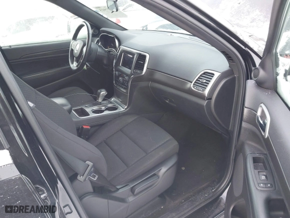 2018 Jeep Grand Cherokee Laredo E with VIN 1C4RJFAG1JC200226, listed as a IAAI auction lot 41277915 with 64,031 mi miles. Bid and sale history available at carsss.com. Image 5.