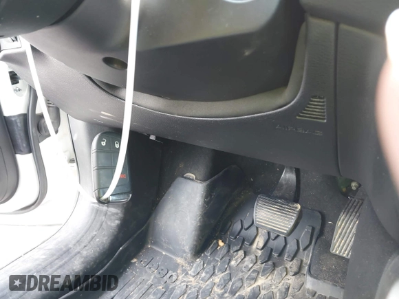 2020 Jeep Compass Sport с VIN 3C4NJCAB2LT219828, выставлен на аукционе IAAI как лот 42315203 с пробегом 17 507 миль миль и . История ставок и продаж доступна на DreamBid. Изображение 11.