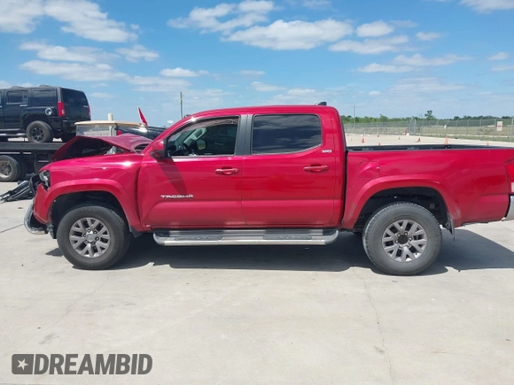 2016 Toyota Tacoma SR5 with VIN 5TFAX5GN2GX059826, listed as a IAAI auction lot 42032005 with 209,271 mi miles. Bid and sale history available at carsss.com. Image 14.