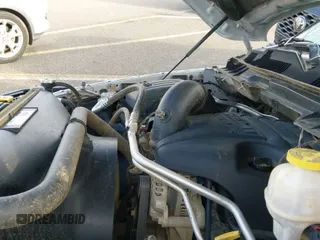 2019 Ram 1500 SLT z VIN 1C6RR7TT5KS513271, wystawiony jako IAAI lot #43302995 z przebiegiem 105 635 mil mil oraz . Historia ofert i sprzedaży dostępna na DreamBid. Obrazek 19.